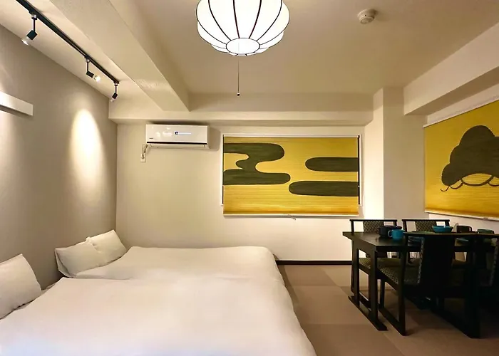 Love Ueno レトロ花2-5人山手線3分 上野浅草銀座近い 御徒町駅3分 アメ横3分 上野駅10分 上野広小路駅3分 湯島駅2分 レトロ和風畳寝室